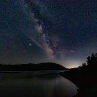 Milky Way At Lost Creek Lake - Alan Ingersoll